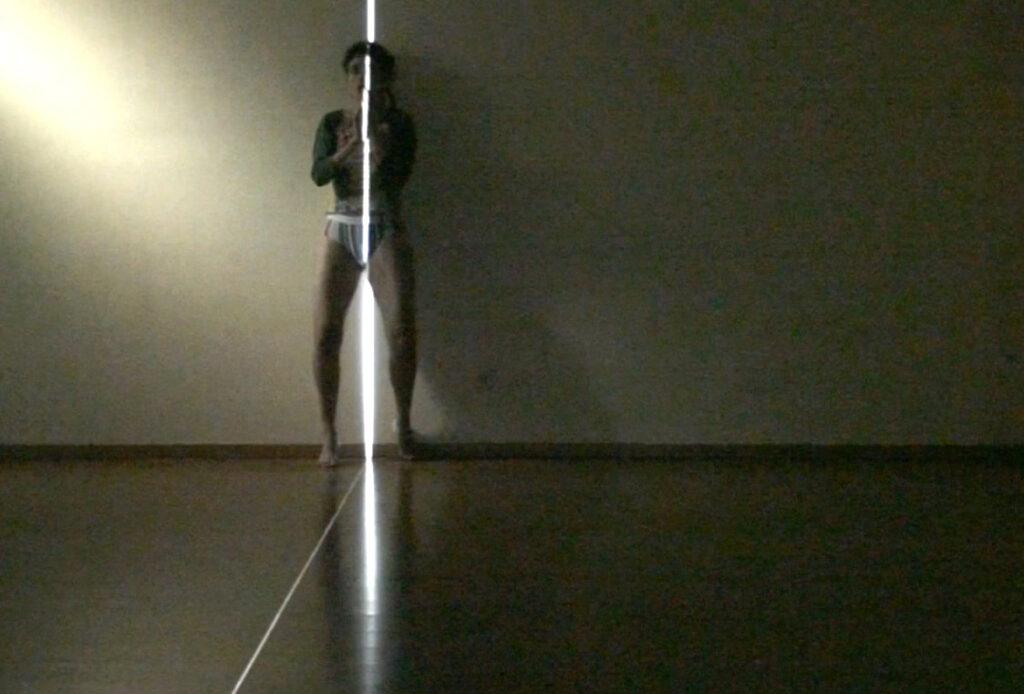 Pieza interactiva LINE - Marianela León y Mario Bastian